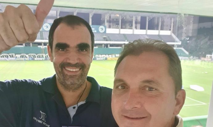 Vinicius com Paulinho Goiano